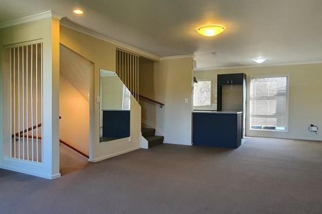 Photo of property in 36 Verdale Circle, Glen Eden, Auckland, 0602