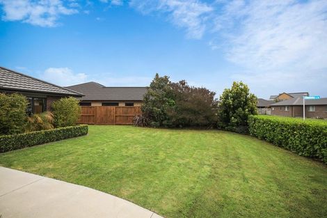 Photo of property in 5 Waltham Place, Rototuna North, Hamilton, 3210