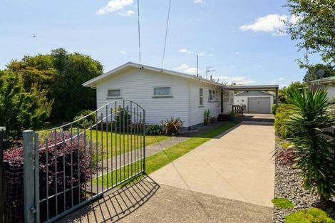 Photo of property in 56 Kawaha Point Road, Kawaha Point, Rotorua, 3010