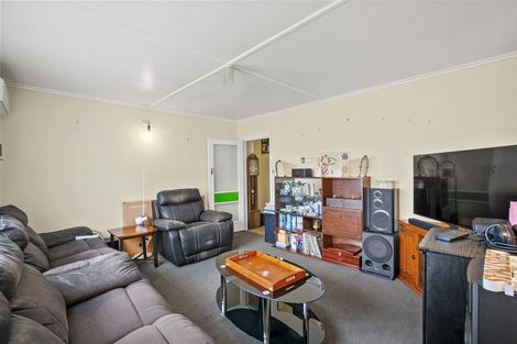 Photo of property in 155 Seaview Road, Westown, New Plymouth, 4310