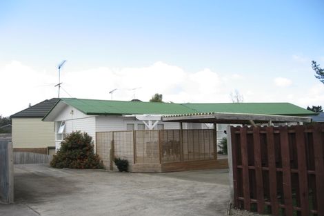 Photo of property in 1/20 Gossamer Drive, Pakuranga Heights, Auckland, 2010