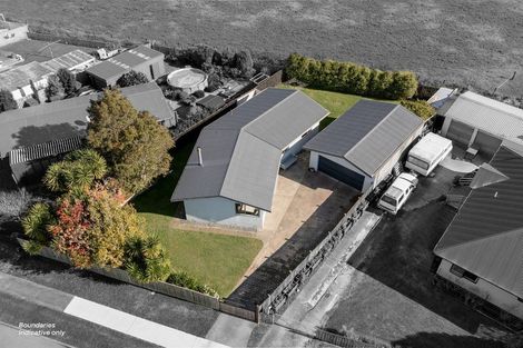 Photo of property in 51 Puriri Crescent, Edgecumbe, 3120