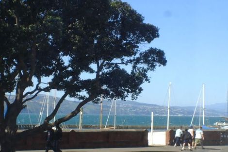 Photo of property in 82 Oriental Parade, Oriental Bay, Wellington, 6011