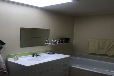 Photo of property in 3a West Hoe Road, Orewa, 0931