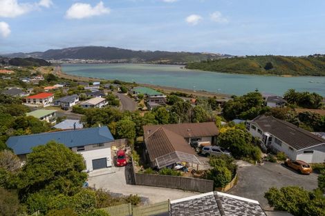 Photo of property in 19 Forth Place, Papakowhai, Porirua, 5024