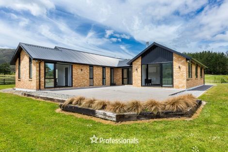 Photo of property in 6 Turksma Lane, Kaitoke, 5018