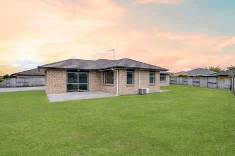 Photo of property in 11 Wessex Place, Rototuna North, Hamilton, 3210