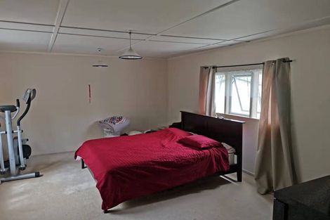 Photo of property in 49 Lavery Place, Sunnynook, Auckland, 0632