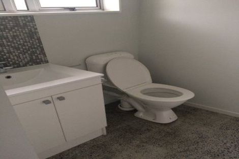 Photo of property in 2/5 Second Avenue, Avenues, Whangarei, 0110