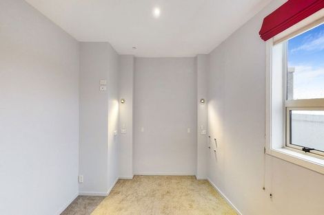 Photo of property in Stadium Garden Flats, 311/107 Thorndon Quay, Pipitea, Wellington, 6011