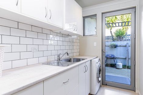 Photo of property in 15 Dillon Street, Blenheim, 7201