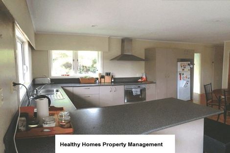 Photo of property in 5 Bedford Street, Te Atatu South, Auckland, 0610