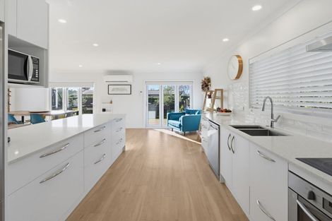 Photo of property in 67 Iwa Street, Mapua, 7005