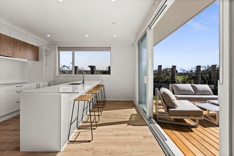 Photo of property in 53 Wai Whatu Street, Meeanee, Napier, 4110