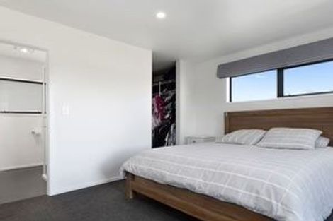 Photo of property in 16 Charlotte Drive, Omokoroa, 3114