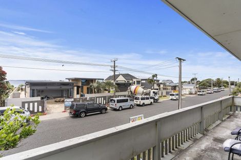 Photo of property in 76 Karewa Parade, Papamoa Beach, Papamoa, 3118