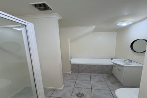 Photo of property in 2a Charlenne Close, Ranui, Auckland, 0612