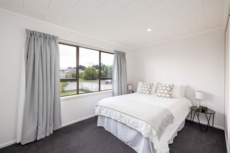 Photo of property in 60 Niven Street, Avondale, Christchurch, 8061