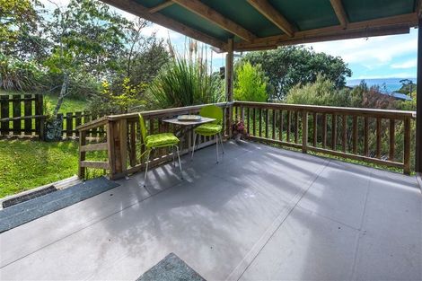 Photo of property in 71 Howard Road, Orere Point, Papakura, 2585