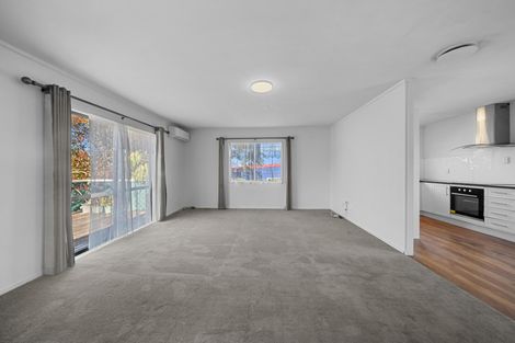 Photo of property in 1 Dalmahoy Place, Wattle Downs, Auckland, 2103