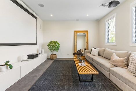 Photo of property in 236 Vipond Road, Stanmore Bay, Whangaparaoa, 0932