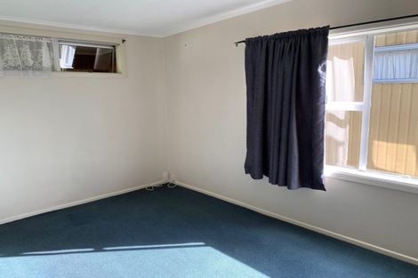 Photo of property in 27 Waiwera Place, Waiwera, Orewa, 0994