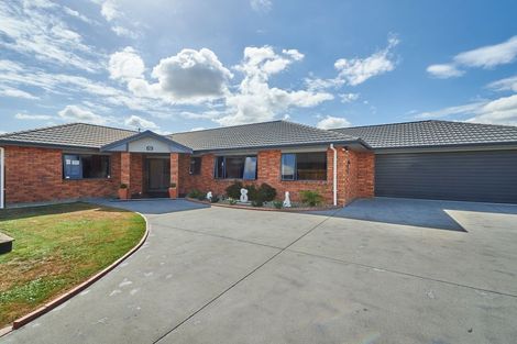 Photo of property in 69 Peter Hall Drive, Kelvin Grove, Palmerston North, 4414