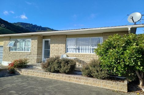 Photo of property in 2/676 Atawhai Crescent, Atawhai, Nelson, 7010