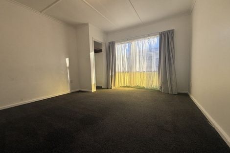 Photo of property in 9-11 Raleigh Street, Vogeltown, New Plymouth, 4310
