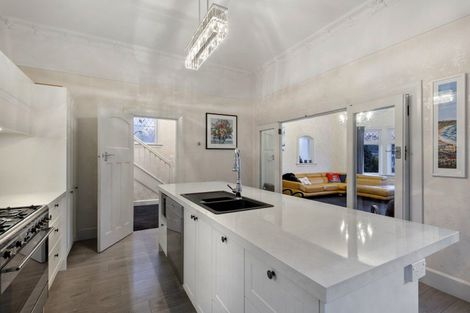 Photo of property in 157 Victoria Road, Saint Clair, Dunedin, 9012