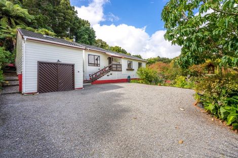 Photo of property in 128 Rahui Road, Otaki, 5512