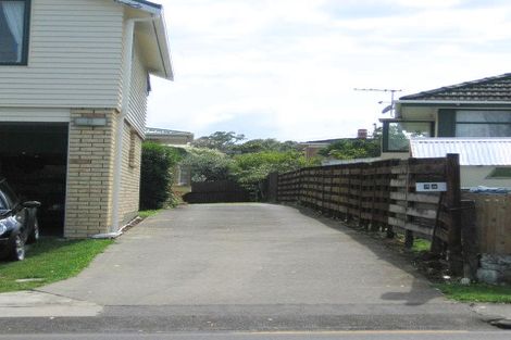 Photo of property in 1/2 Reeves Road, Pakuranga, Auckland, 2010