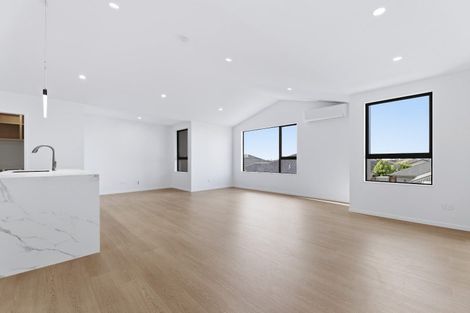 Photo of property in 27 Carronade Street, Papamoa Beach, Papamoa, 3118