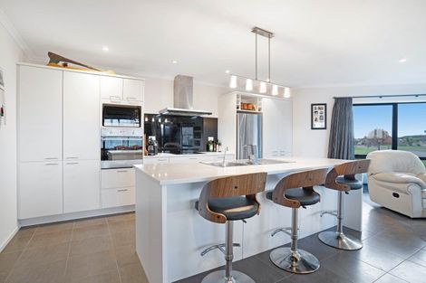 Photo of property in 20 Carrington Drive, Carterton, 5713