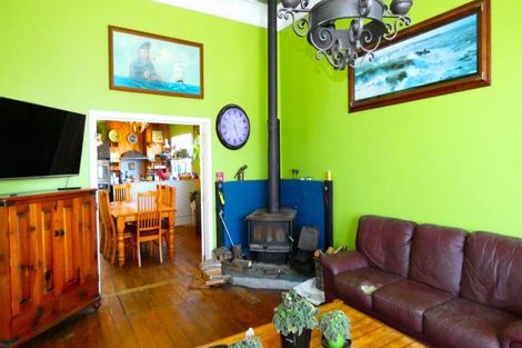 Photo of property in 123 Queen Street, Westport, 7825