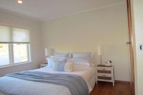 Photo of property in 2/300 Lake Road, Hauraki, Auckland, 0622