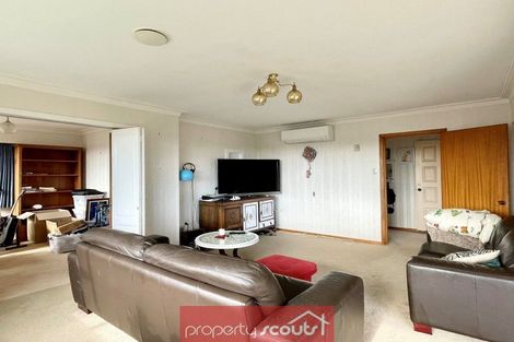 Photo of property in 9 Montana Place, Merrilands, New Plymouth, 4312