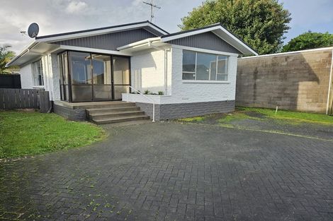 Photo of property in 2/58 Great South Road, Papakura, 2110