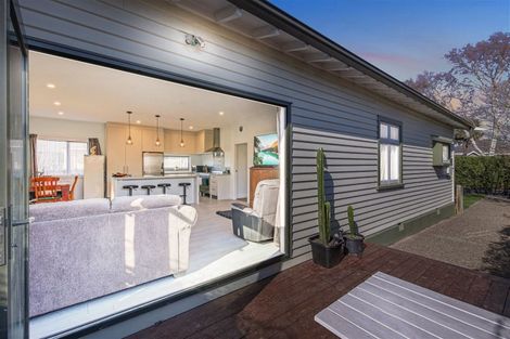 Photo of property in 1/96 Condell Avenue, Papanui, Christchurch, 8053