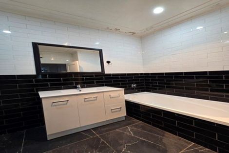 Photo of property in 172 Kawaha Point Road, Kawaha Point, Rotorua, 3010