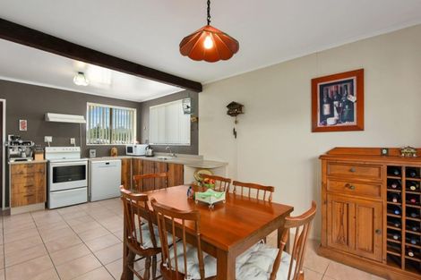 Photo of property in 8 Greenwich Grove, Stokes Valley, Lower Hutt, 5019