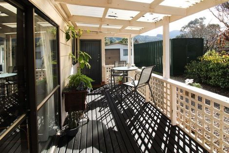 Photo of property in 39 Wakefield Street, Featherston, 5710