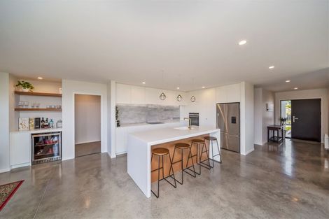 Photo of property in 18 Kotare Drive, Waiwhakaiho, New Plymouth, 4312