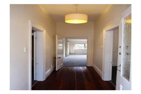 Photo of property in 8 Pitt Street, Wadestown, Wellington, 6012