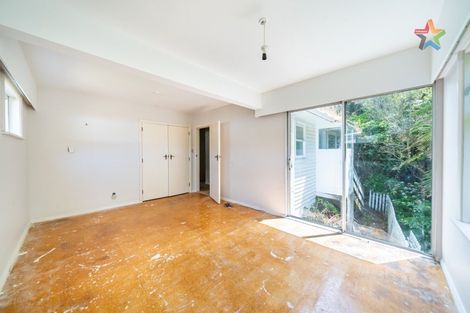 Photo of property in 76 Raukawa Street, Stokes Valley, Lower Hutt, 5019