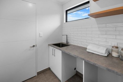 Photo of property in 49 Kingsdowne Drive, West Melton, 7618