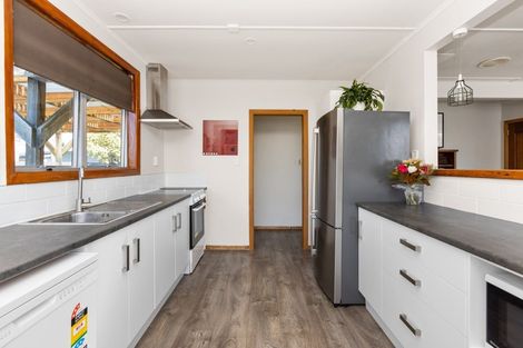 Photo of property in 52 Leicester Avenue, Tamatea, Napier, 4112