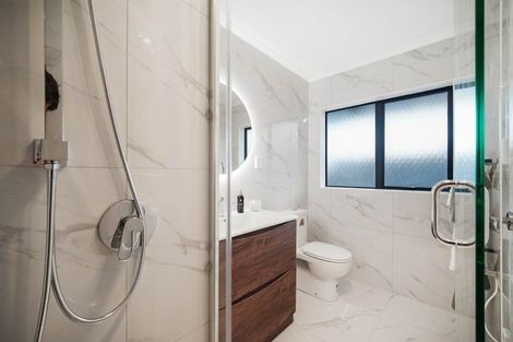 Photo of property in 323 Mahia Road, Weymouth, Auckland, 2103