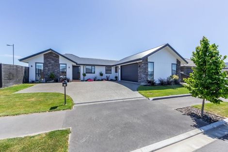 Photo of property in 23 Nicolau Avenue, Rolleston, 7615