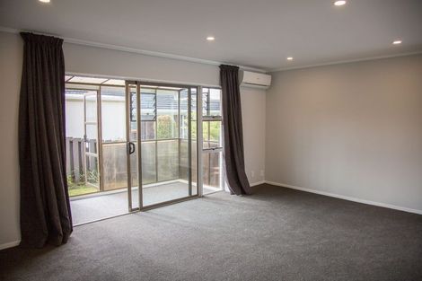 Photo of property in 4/57 Moana Avenue, One Tree Hill, Auckland, 1061